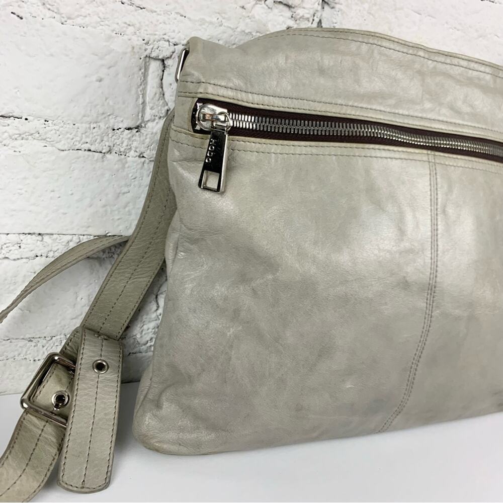 Hobo Lorna Grey Leather Zip Front Crossbody Bag Purse - Picture 4 of 12